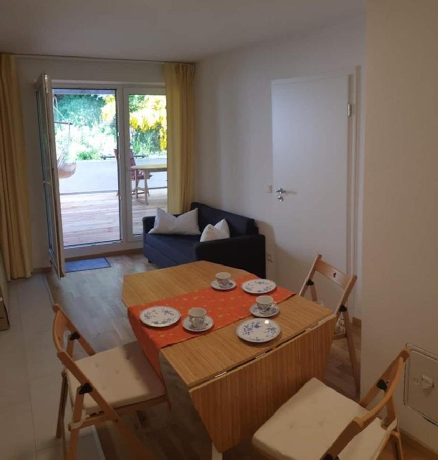 Moderne Wohnung Mit Studio In Bauernhausscheune Am See Biersdorf Buitenkant foto